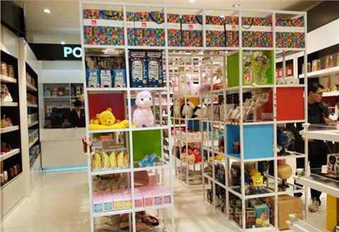 烤漆展柜-南京金鹰POP MART