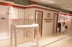 服装展柜的设计需要考虑哪些方面-南京大唐格雅展柜厂
