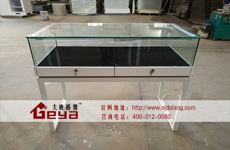如何给珠宝展柜做好的色彩搭配—南京大唐格雅展柜